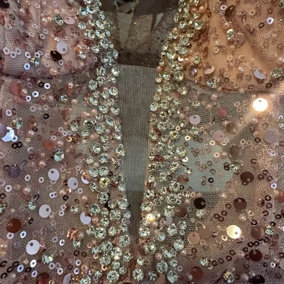 (89) ❤️ BNWT MAC DUGGAL EMBELLISHED PLUNGE NECK SLEEVELESS TRUMPET GOWN #68… - Picture 10 of 11